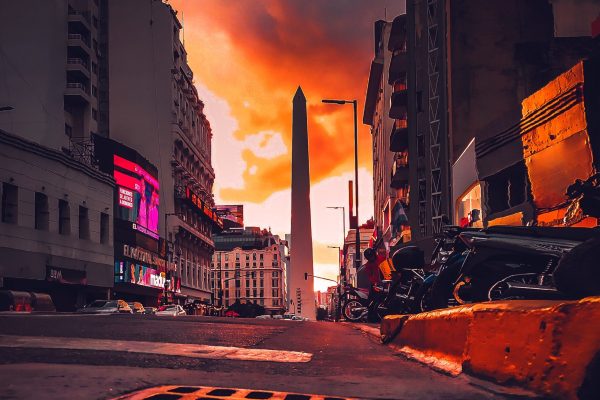 Der Obelisk in Buenos Aires. Foto: Pexels/Alex Rivas