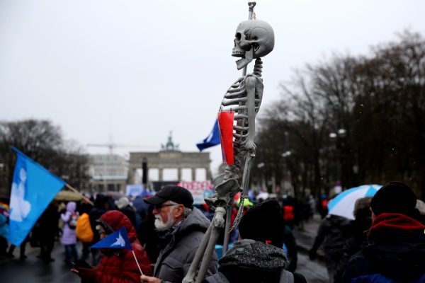 Bei der Friedensdemo am 25. Februar in Berlin. Foto: Hannes Henkelmann